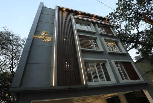 K LUXURY INN
