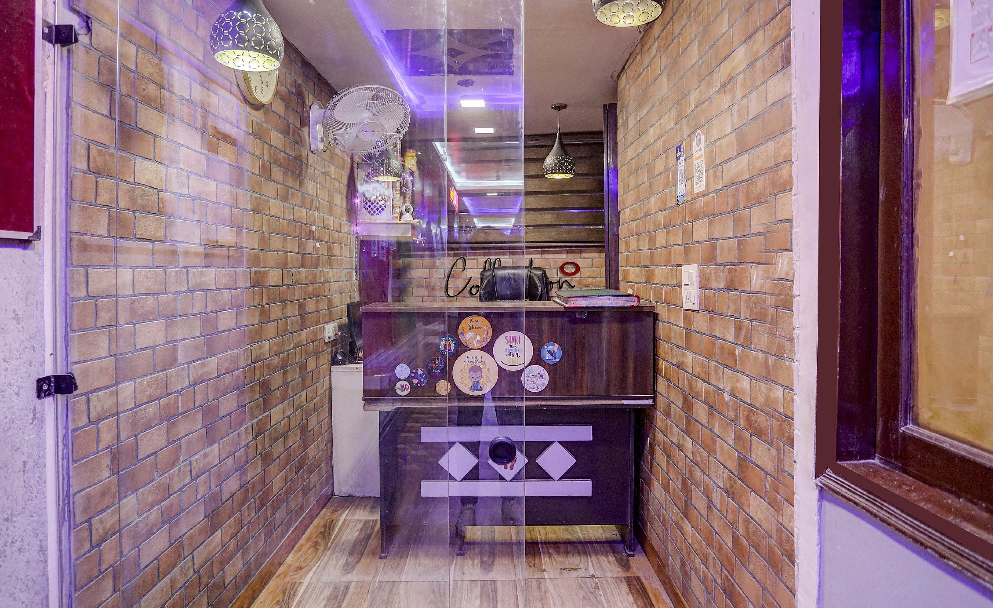 OYO 812081 HOTEL TERRENE EMPIRE