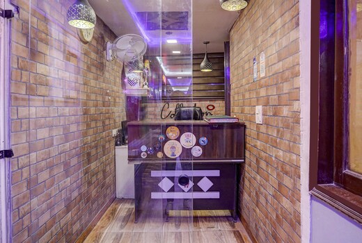 OYO 812081 HOTEL TERRENE EMPIRE