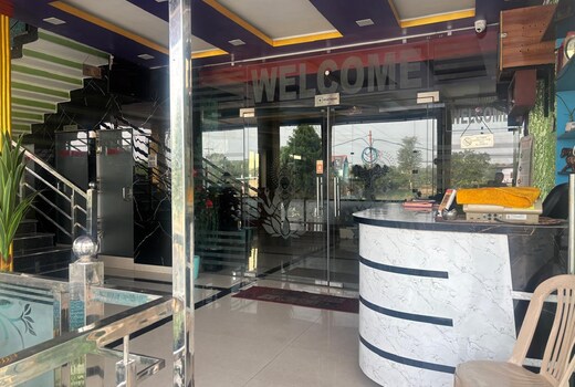 Himani Hotel