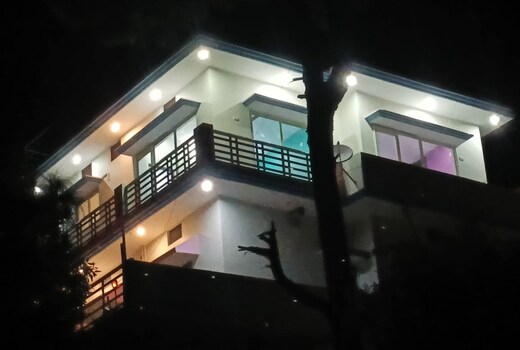 THE HILL HEAVEN HOME STAY
