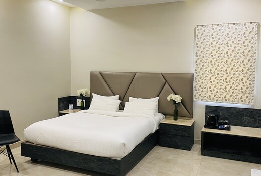 Sun Shine Hotel