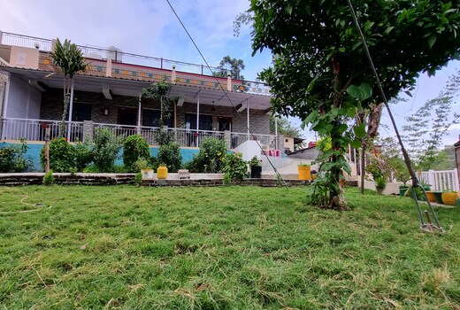 Lake View Homestay