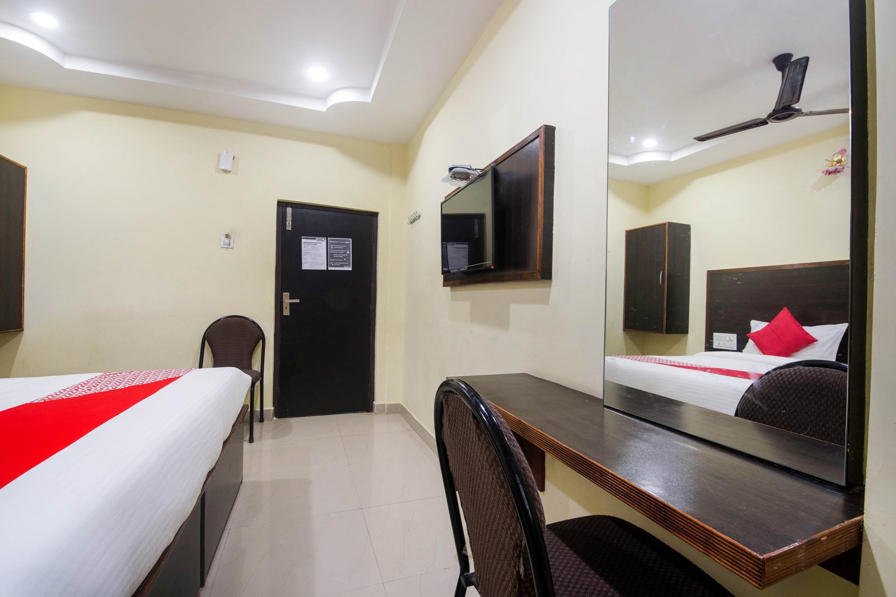Super Hotel O Durga Bhavani Residency