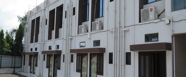 Dwarkesh Guest House