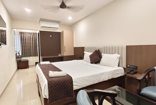 Hotel Chandras