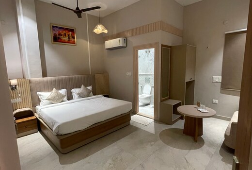 Qabila rooms and restro lounge