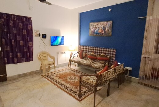 Kutumb | Entire 2BHK Apartment