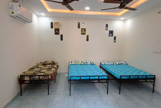 Deluxe AC Room