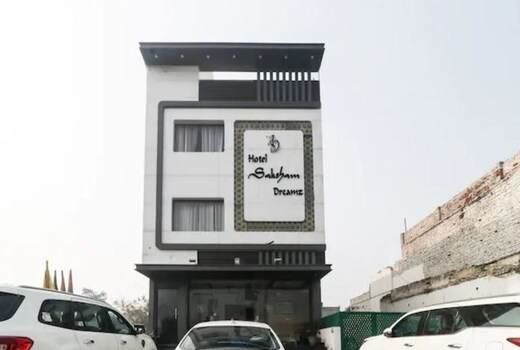 Hotel Saksham Dreamz