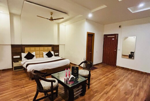Hotel Bliss