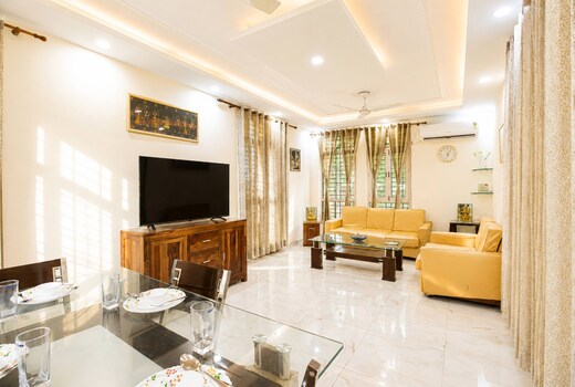Marigold by RedOlive 3BHK Nr Fortis 30min Airport