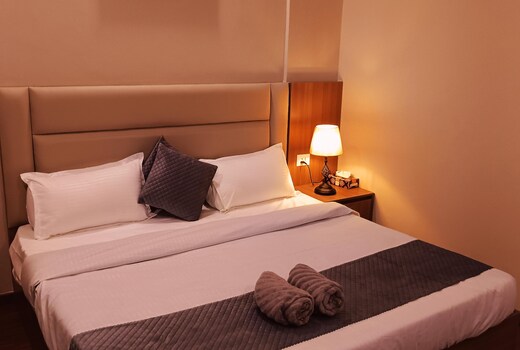 StayLuxe @ Omaxe India Trade Center
