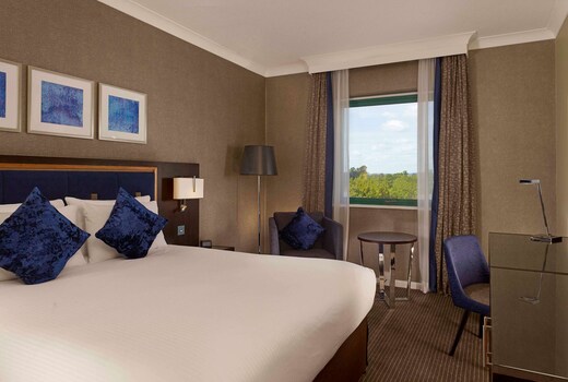 DoubleTree by Hilton Woking