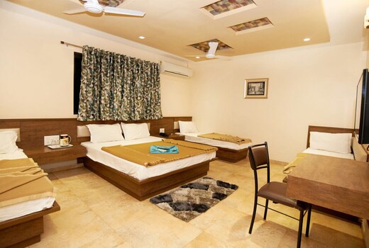 HOTEL SAI SURAJ PARK