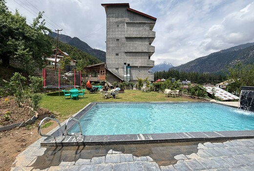 Smuggler Resort By West Western - CentrallyHeated & Air Cooled, Manali