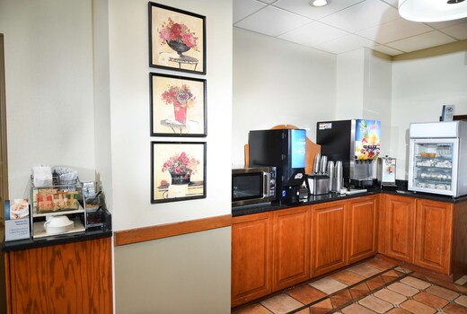 Best Western Plus Sandusky Hotel & Suites