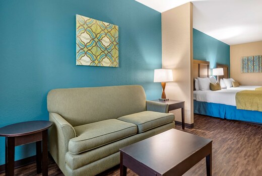 Best Western Plus Galveston Suites