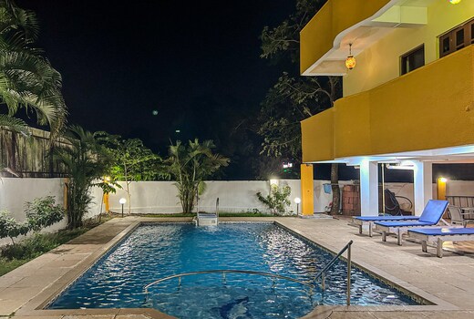 LA Costa Residency Vagator