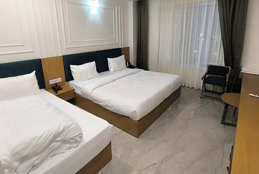 HOTEL VIJAY VARDHAN INN