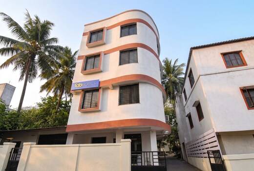 FabHotel Galaxy Koregaon Park
