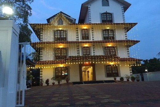 Souparnika Inn