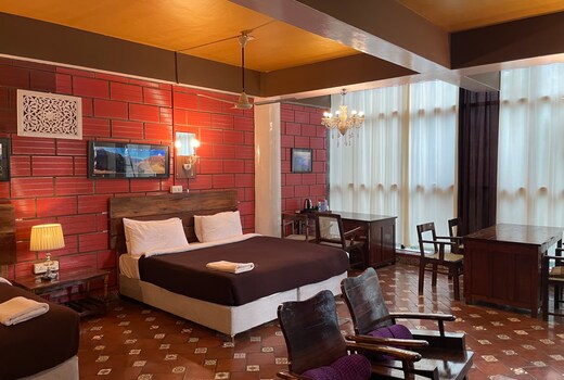Golden Lotus Boutique Suites