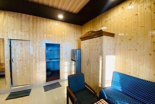 Walnut Grove @ Mall Road | 100 Mtrs Ropeway