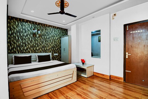 Hotel O Krishna