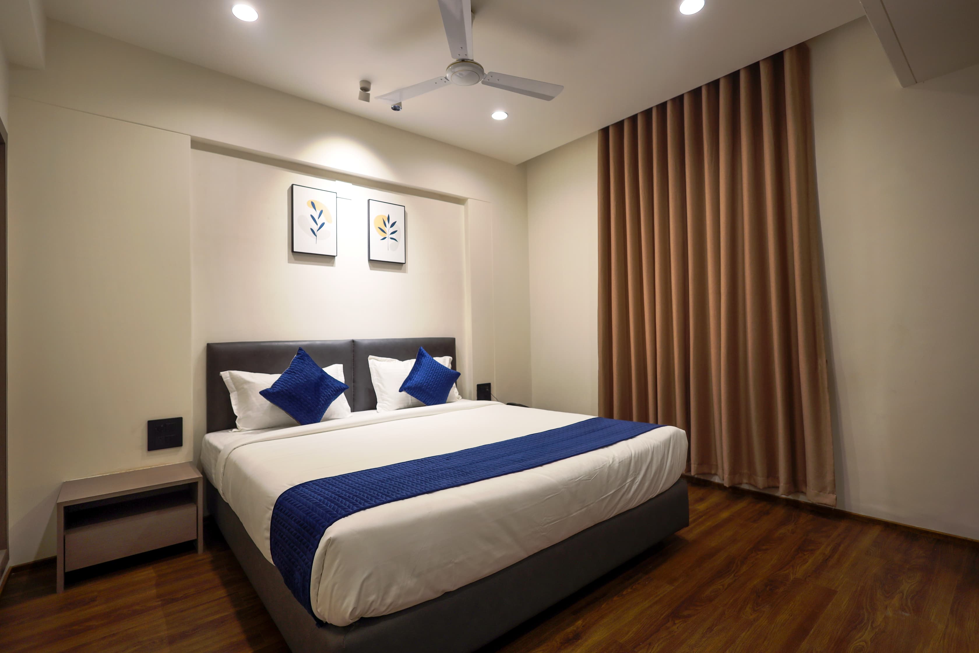 JEWEL SUITE