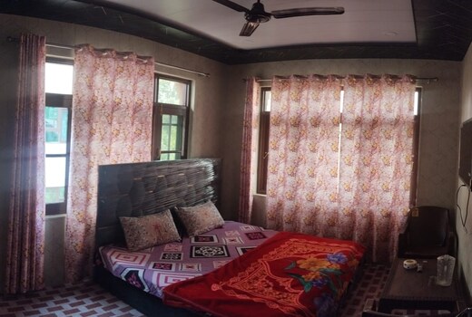 Hotel Ever Heaven Stay