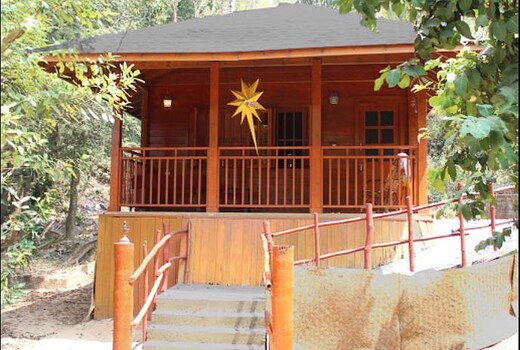 Thottada Beach House | Rooms & Restaurant
