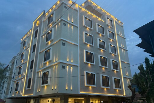 Carry Plus Hotel Indore