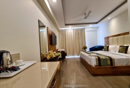 Hotel Golf View Suites Golf Course Road