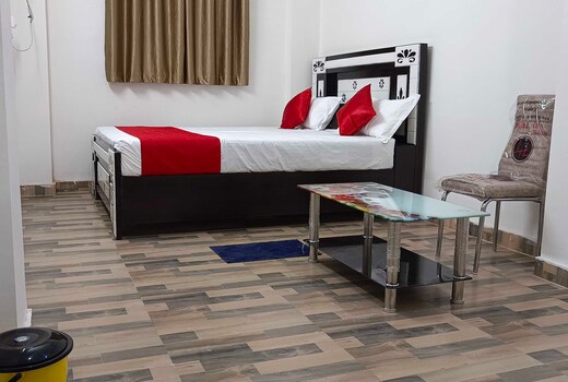 Hotel O 819720 Hotel Raj Inn