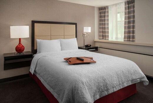 Hampton Inn & Suites by Hilton Milwaukee Downtown