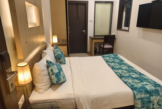 Hotel Mumbai House Thane