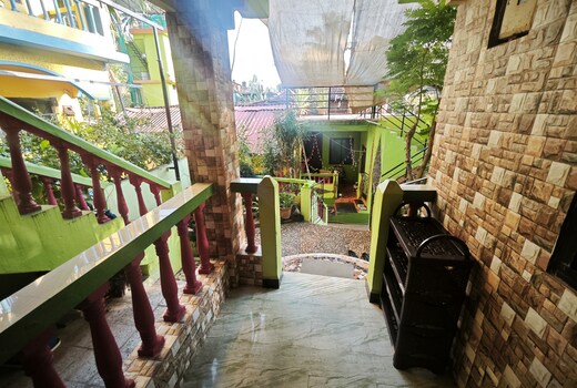 Avinash Guest House