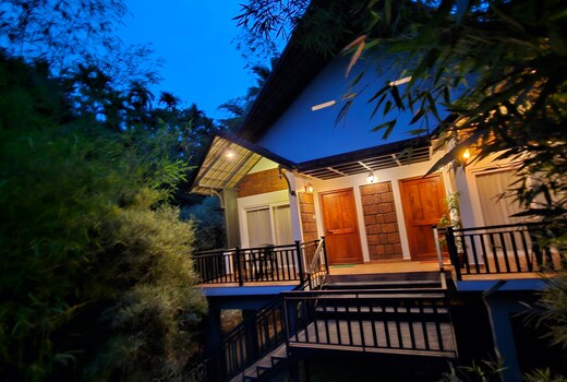 Vintage Garden Resort | Stay Amidst Bamboo Forest