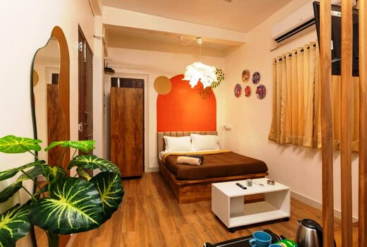 Artistic Studio near the Sea