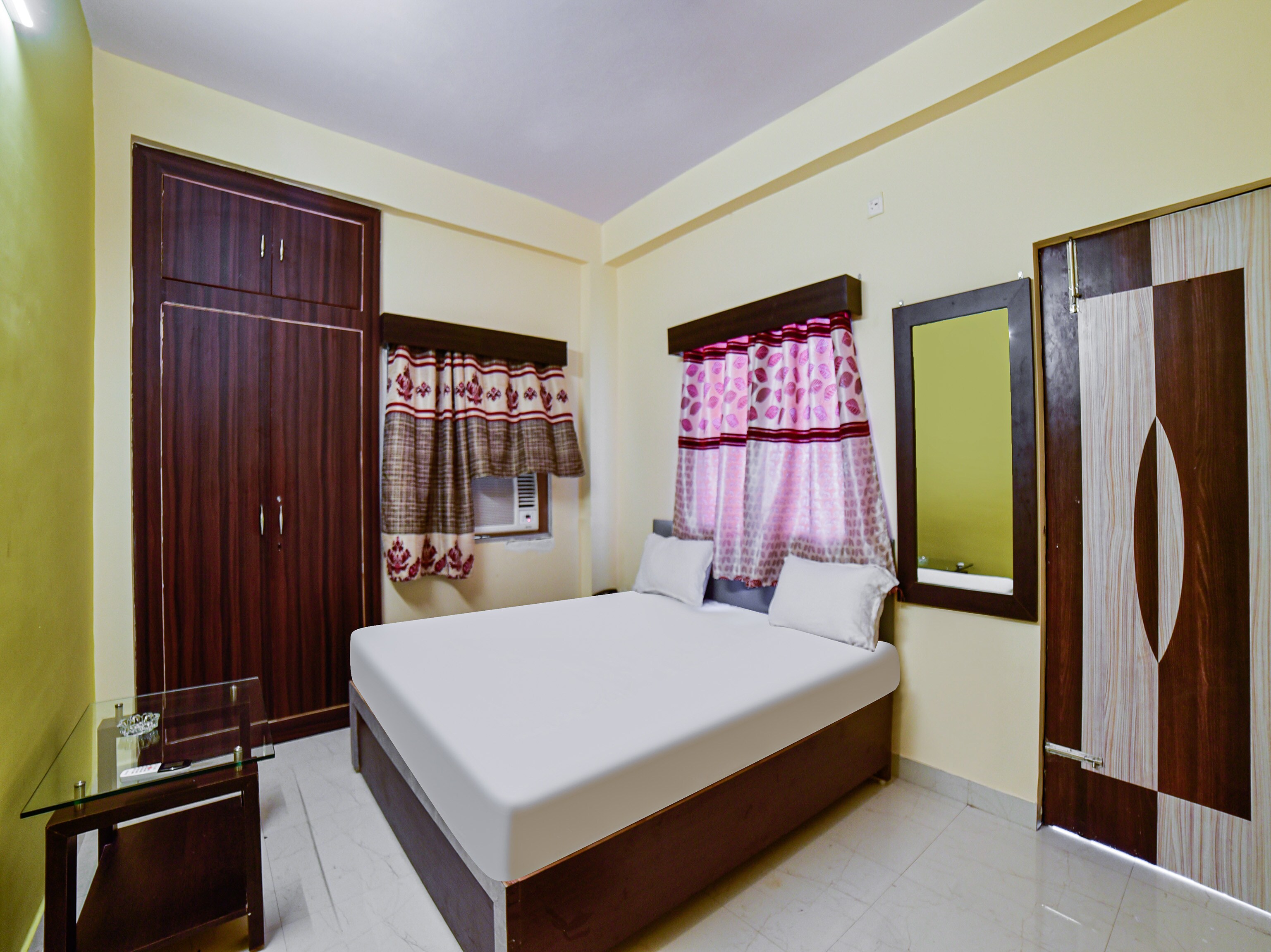 Hotel O Blue Velvet