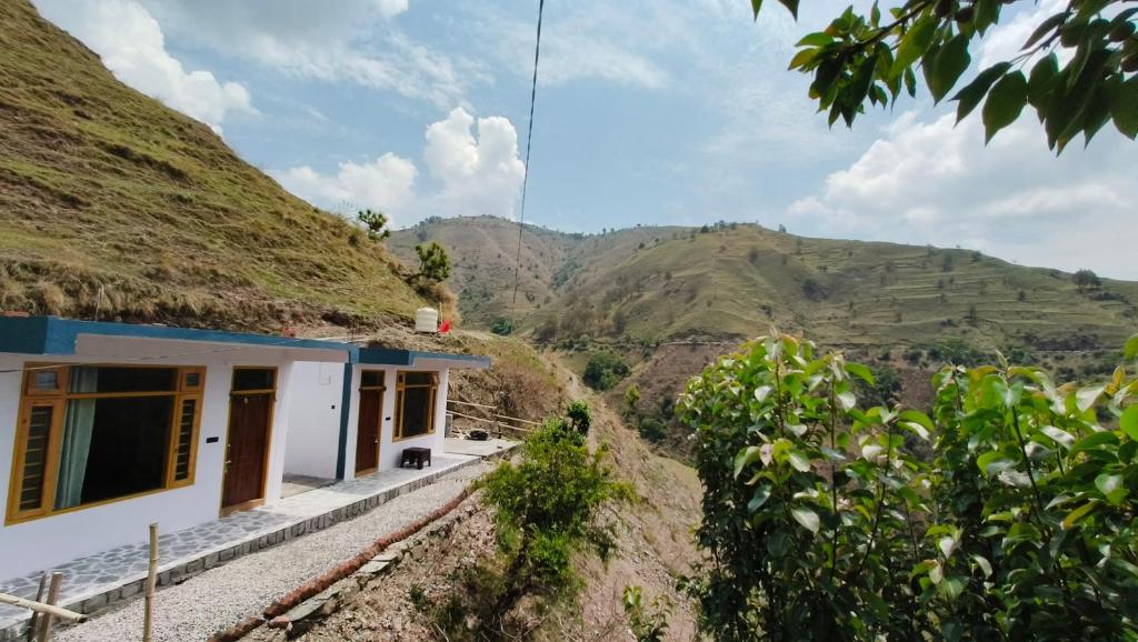 Pahadi Aangan Chakrata