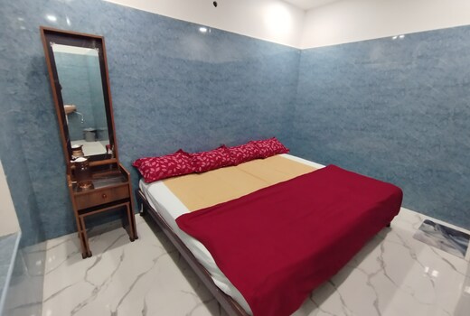 RAJAGOPURAM STAY INN