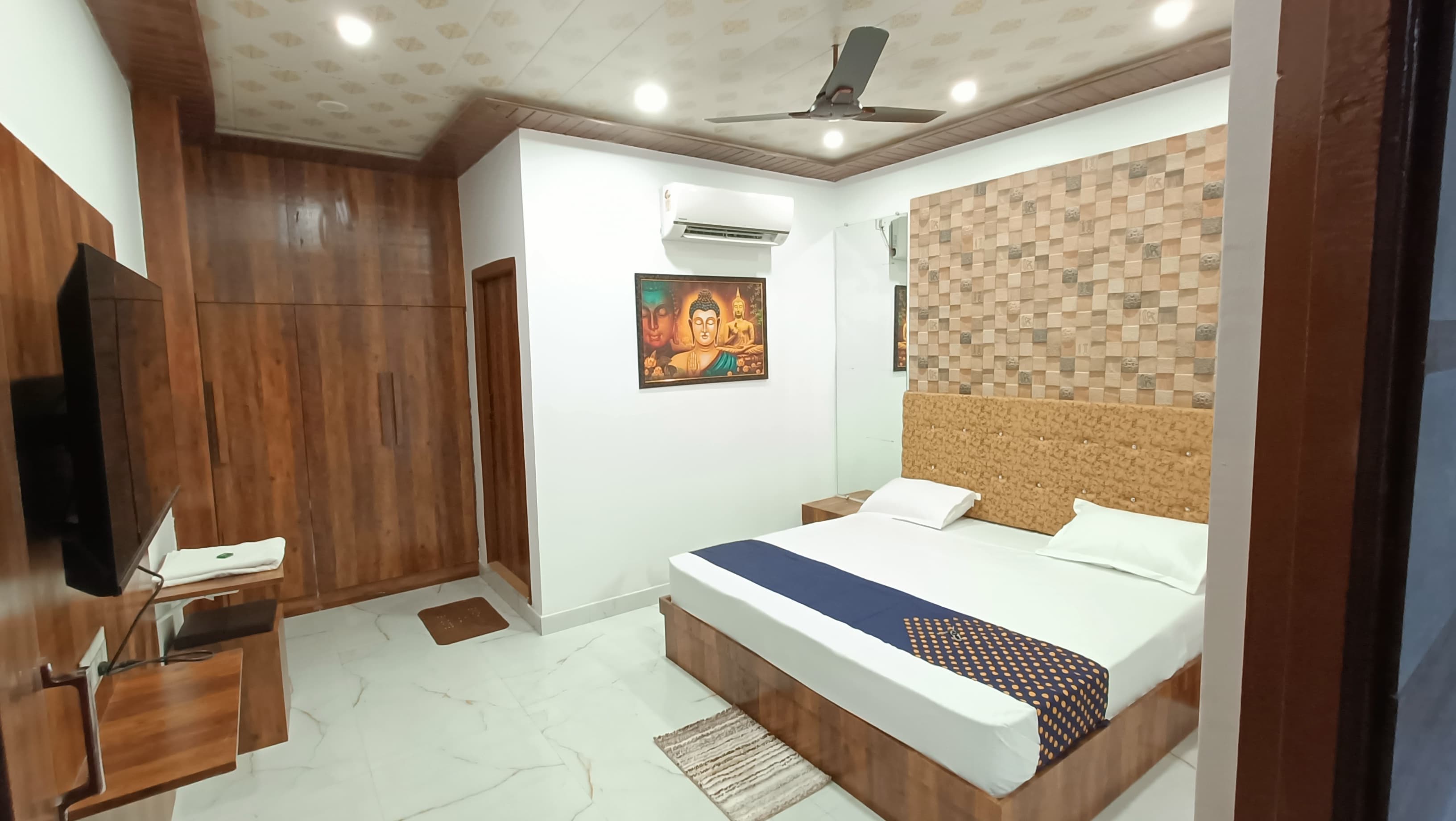 Hotel Tulsi Swaroop