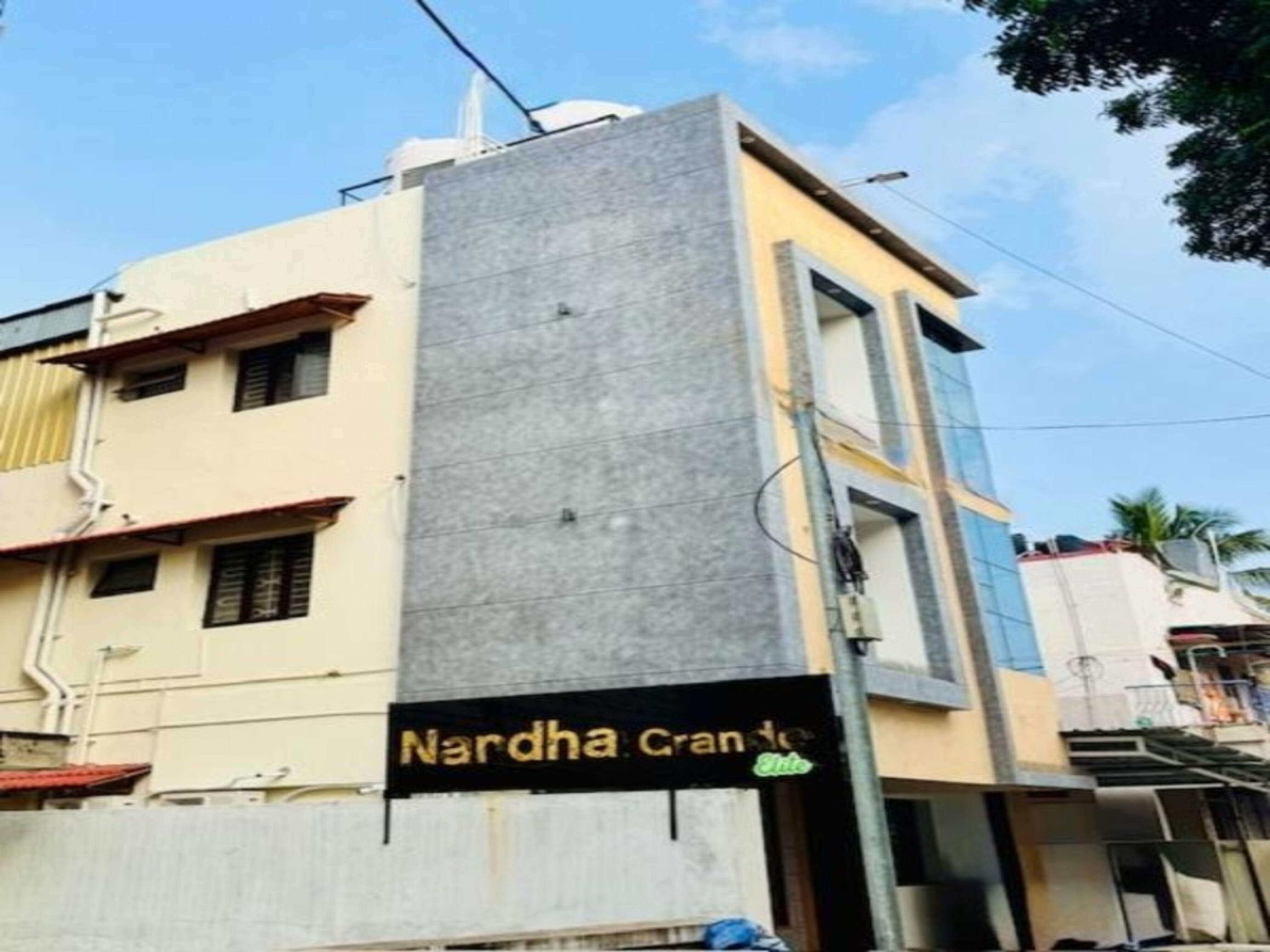 Nandha Grande Elite
