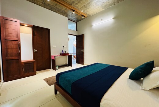 hill brown resort