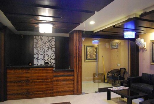 Collection O 7th Sky Hotel