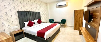 Hotel Modern Plaza