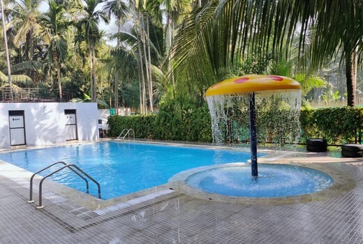 Shreyas Residency