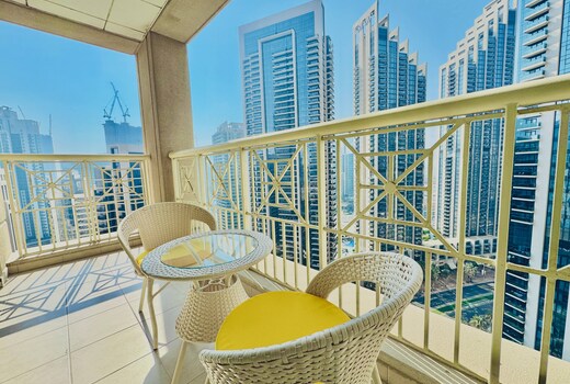 Elegant 1BR Partial Burj View Downtown